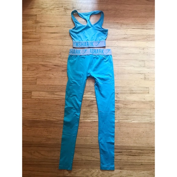 Gymshark set - Picture 2 of 2